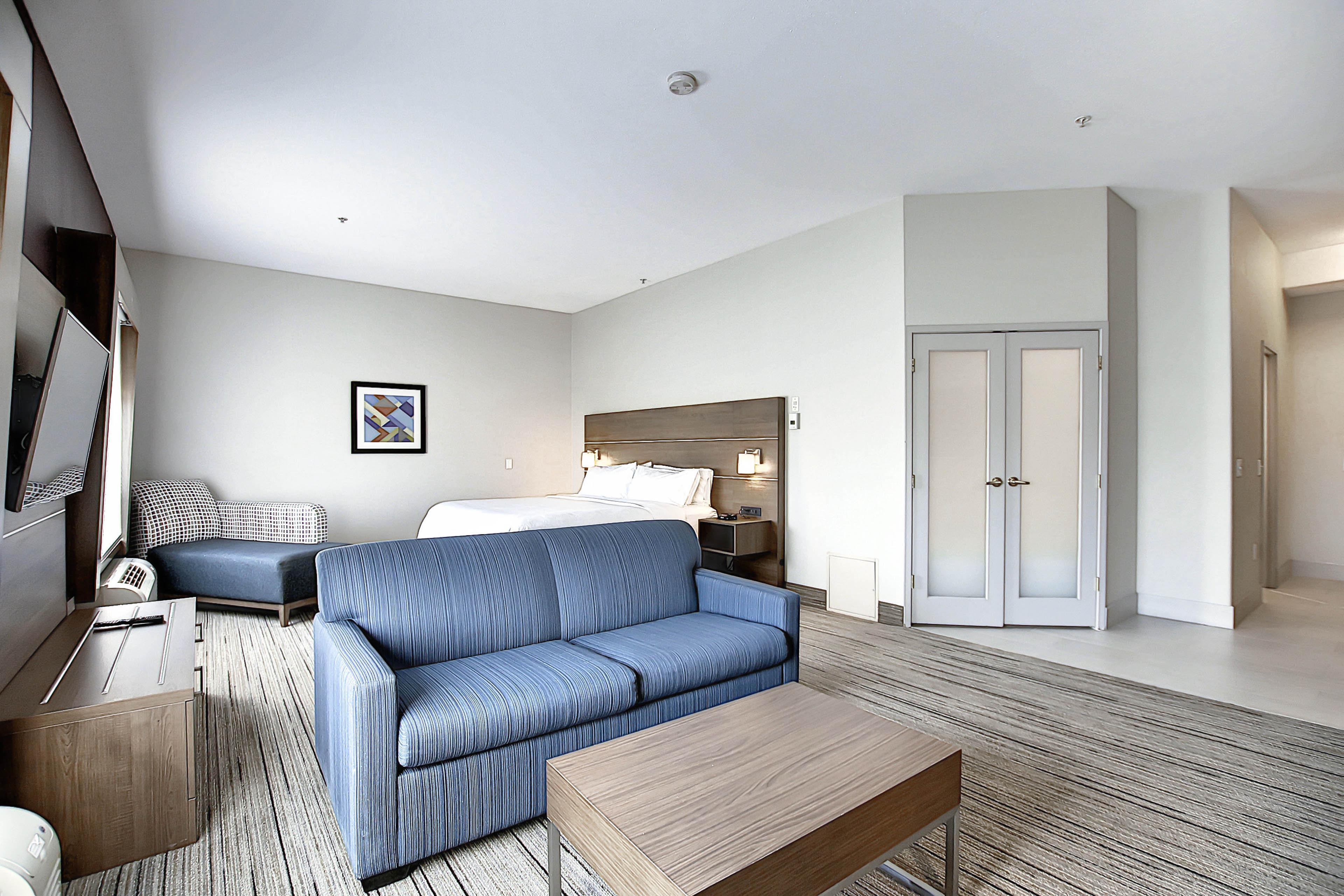 Holiday Inn Express Airport Calgary By Ihg Dış mekan fotoğraf