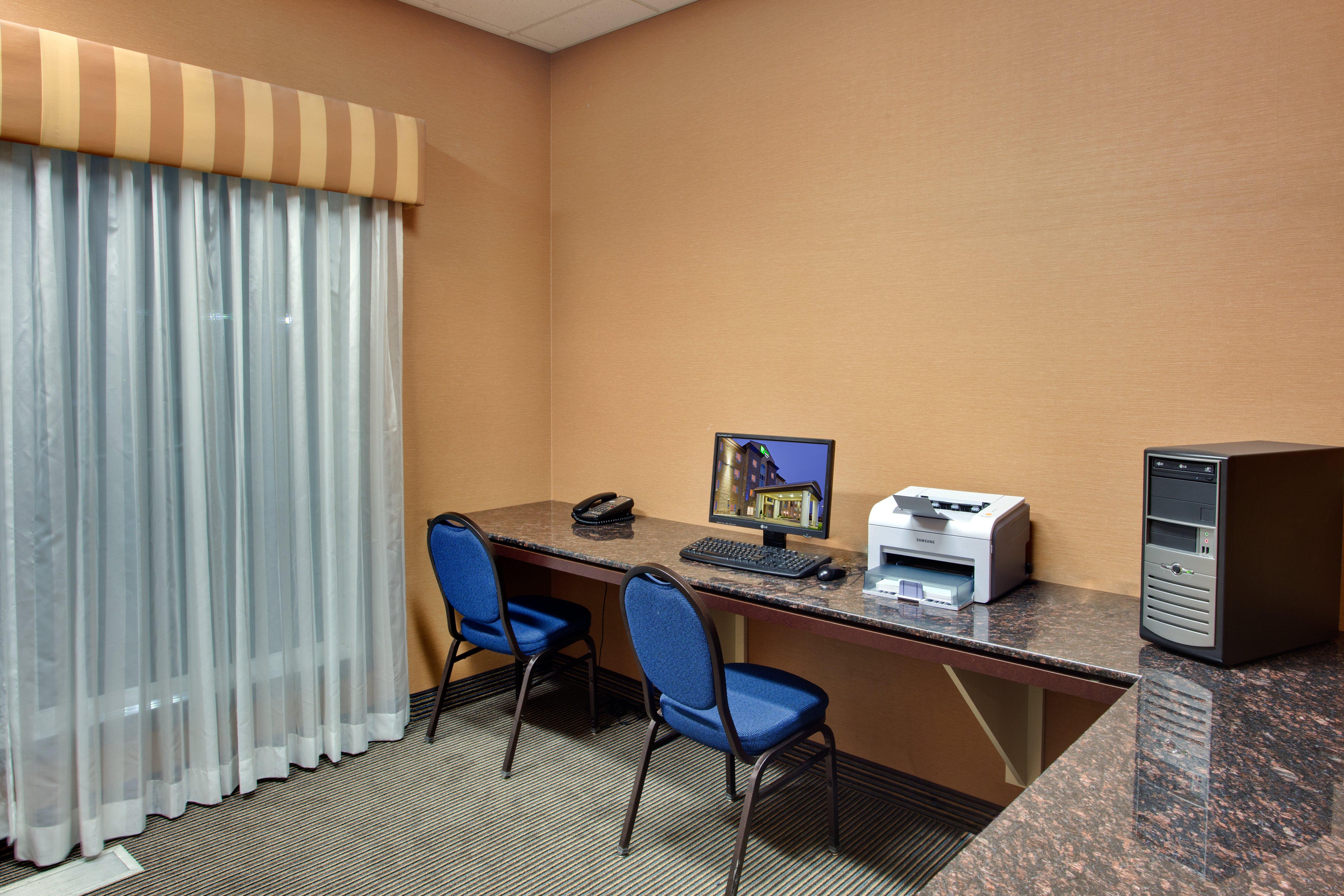 Holiday Inn Express Airport Calgary By Ihg Dış mekan fotoğraf