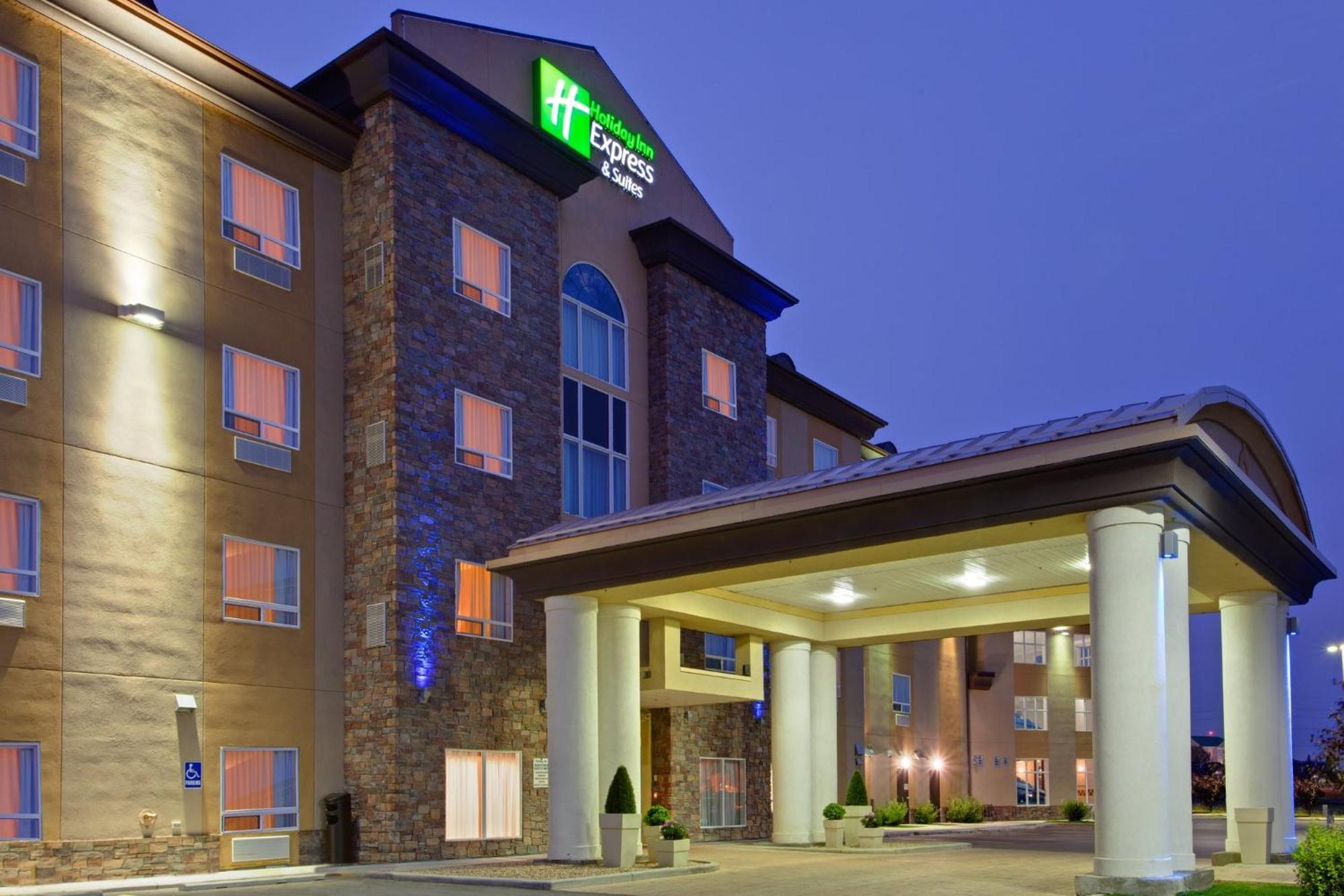 Holiday Inn Express Airport Calgary By Ihg Dış mekan fotoğraf